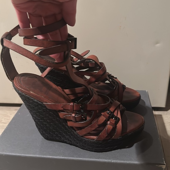 BURBERRY platform leather sandals GREAT CONDITION - Picture 3 of 5